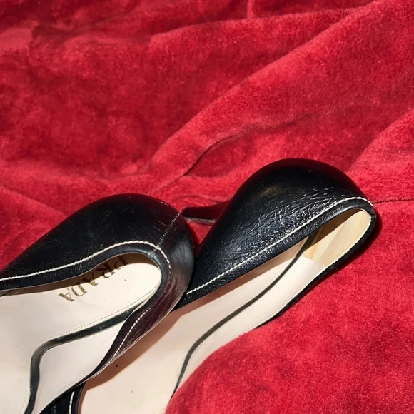 Prada black leather bow peep toe stiletto heels Sz  9.5 - Picture 3 of 6
